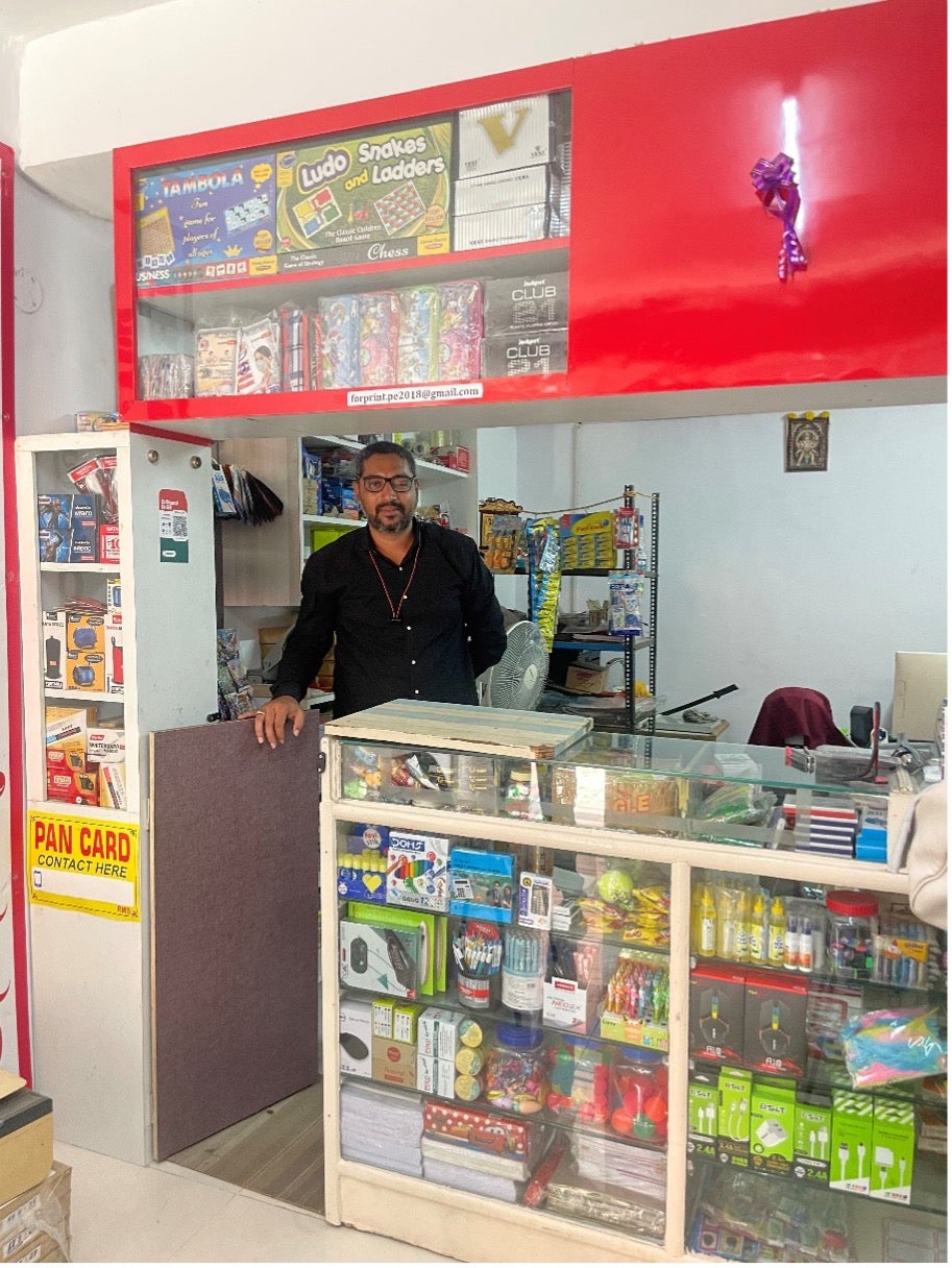 Raghvendra, an agent in Bangalore